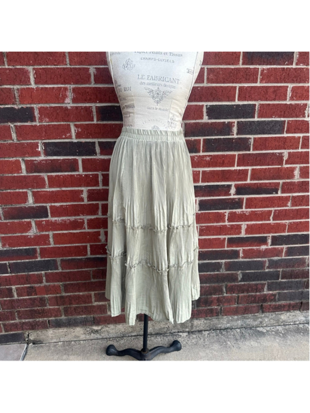 Broom Skirt PM7